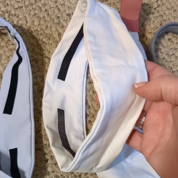 4 Head Bands - Picture 4 of 6